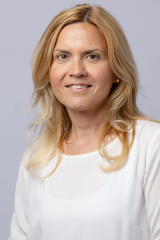 Kleschné Dr. Csapi Vivien